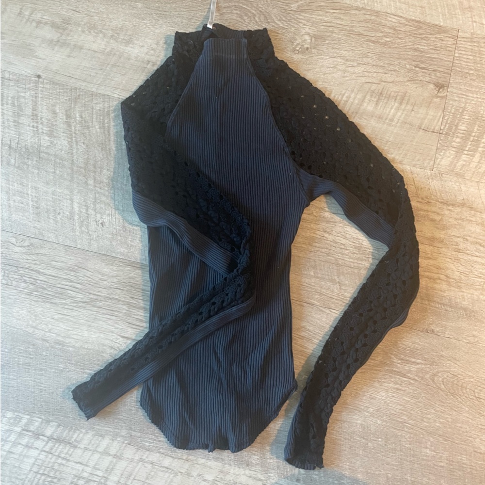 FREE PEOPLE black long sleeve top
